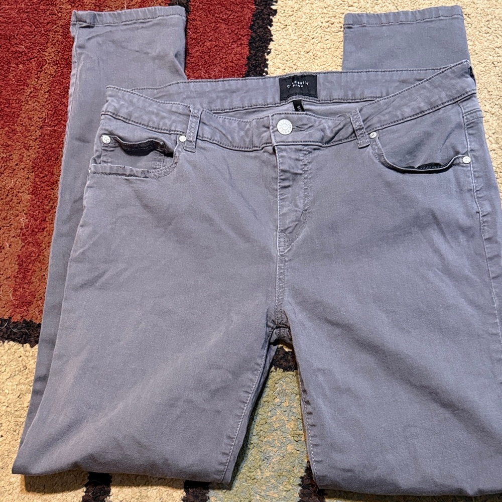 Celebrity Pink Women's Charcoal Skinny Jeans 15/32